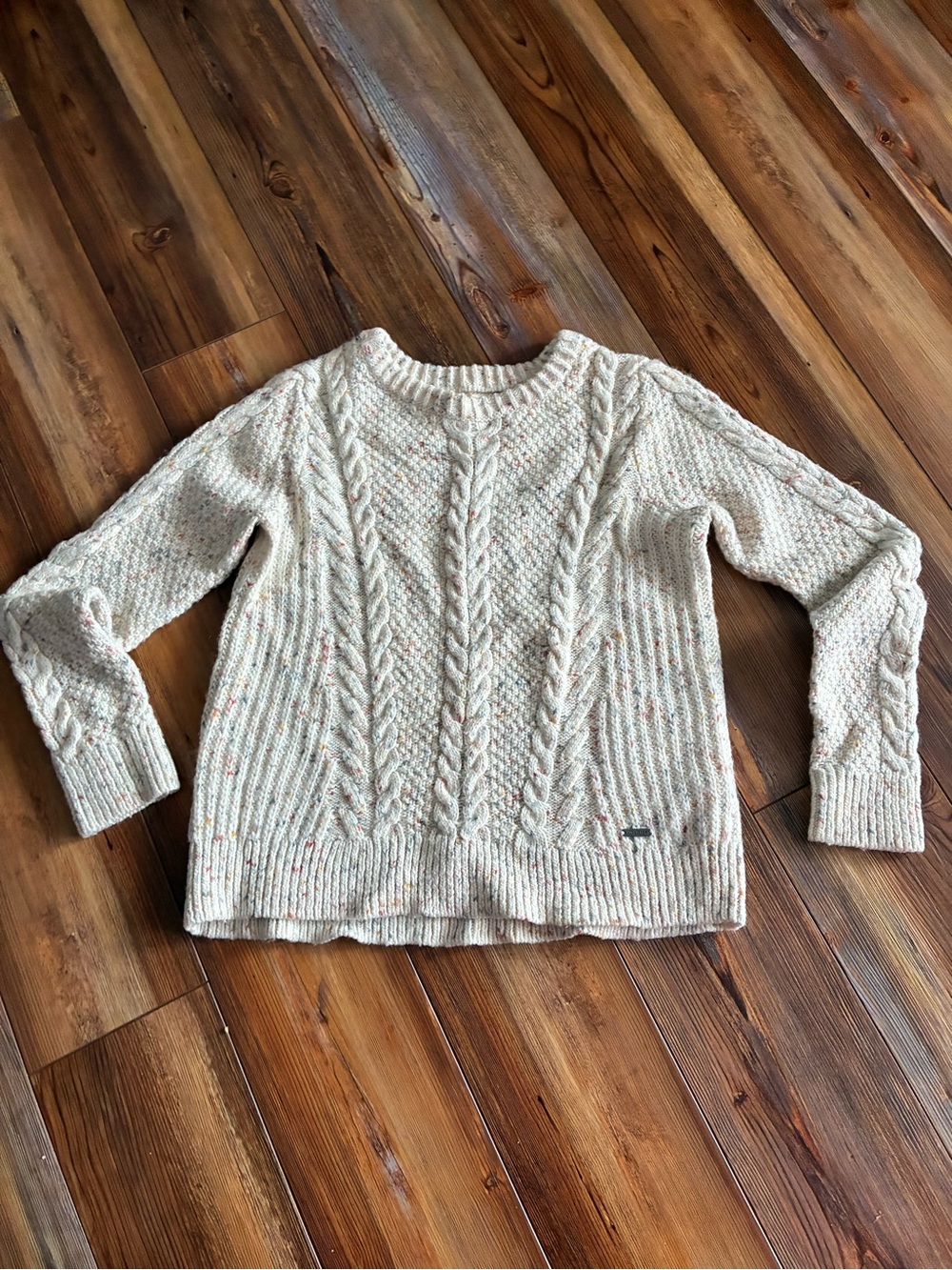 Hollister Cozy Cream Cable Knit Women's Sweater size small
